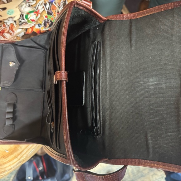 Brighton croc leather cross body - Picture 4 of 5